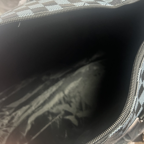 High Quality Checkerd Duffle Bag - Picture 2 of 5